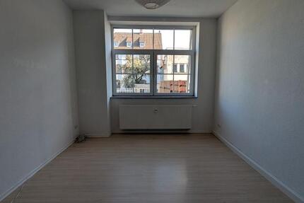 Wohnen auf Zeit Weimar - 16 Zimmer, 120 m&sup2;, 320&euro; | Angebot:26593355
