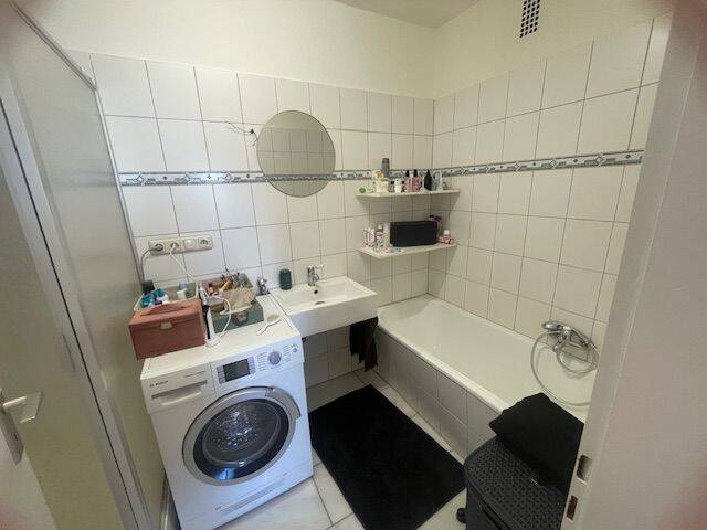 Etagenwohnung Mönchengladbach / Gladbach Stadtmitte - 3 Zimmer, 99 m&sup2;, 890&euro; | Angebot:26740275