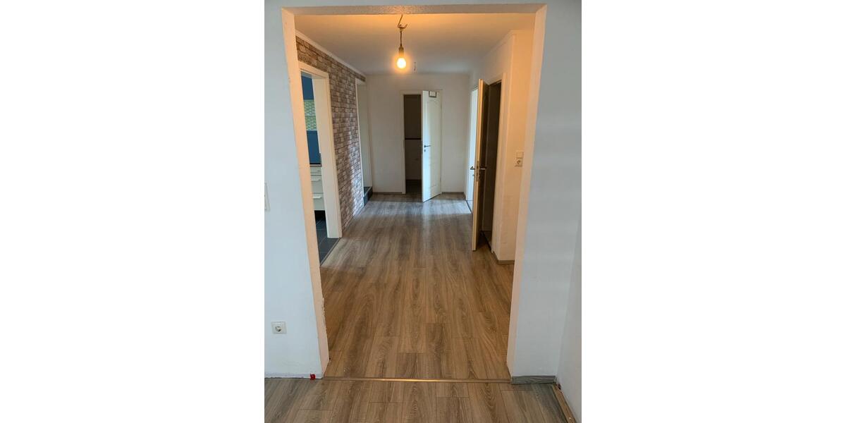 Etagenwohnung Elsfleth - 3 Zimmer, 80 m&sup2;, 550&euro; | Angebot:26416671