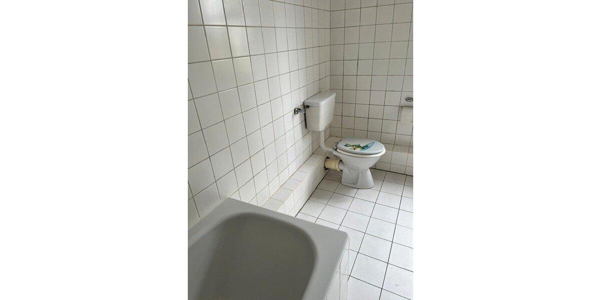 Etagenwohnung Lohfelden - 3 Zimmer, 86 m&sup2;, 860&euro; | Angebot:26663702