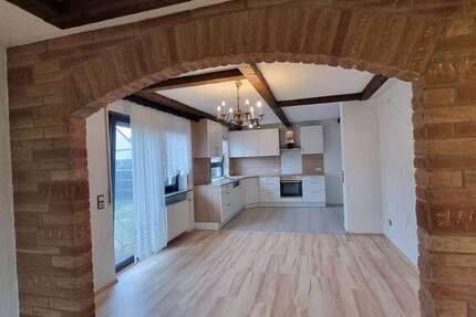 Wohnung zum Mieten in Hütschenhausen 1.480 € 140 m² 5 zimmer