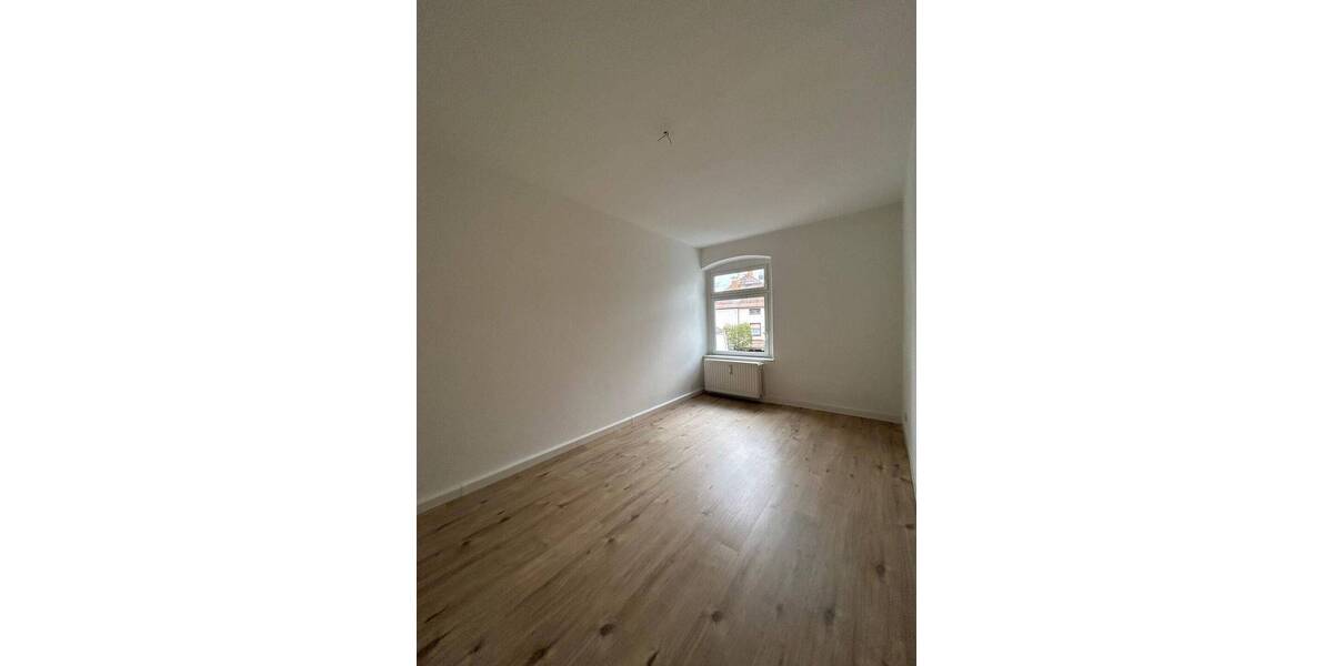 Zimmer Zittau - 4 Zimmer, 100 m&sup2;, 450&euro; | Angebot:25735250