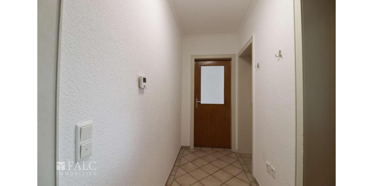 Helle 2-Zimmer-Wohnung mit Balkon, Küche und Keller – ideal für Singles, Paare oder kleine Familien 2 zimmer