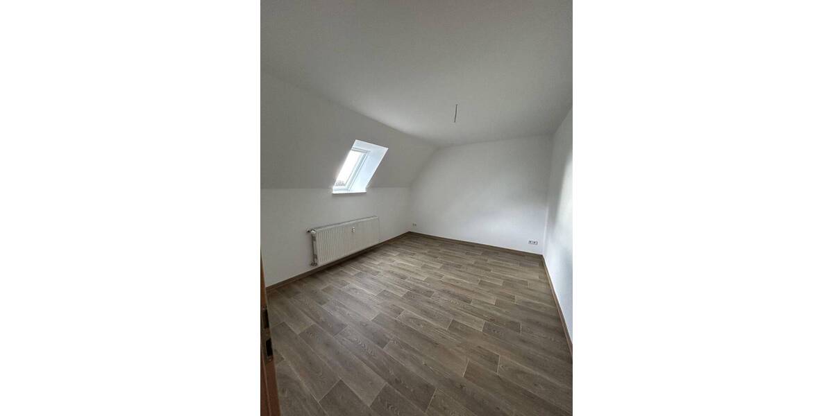 Etagenwohnung Naundorf Hof - 3 Zimmer, 56 m&sup2;, 390&euro; | Angebot:26346934
