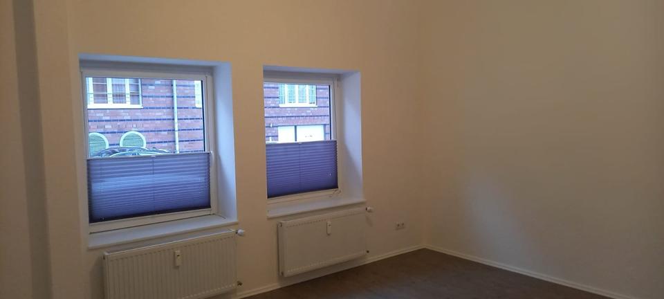 Erdgeschoßwohnung Kiel Südfriedhof - 3 Zimmer, 80 m&sup2;, 1.205&euro; | Angebot:24523871