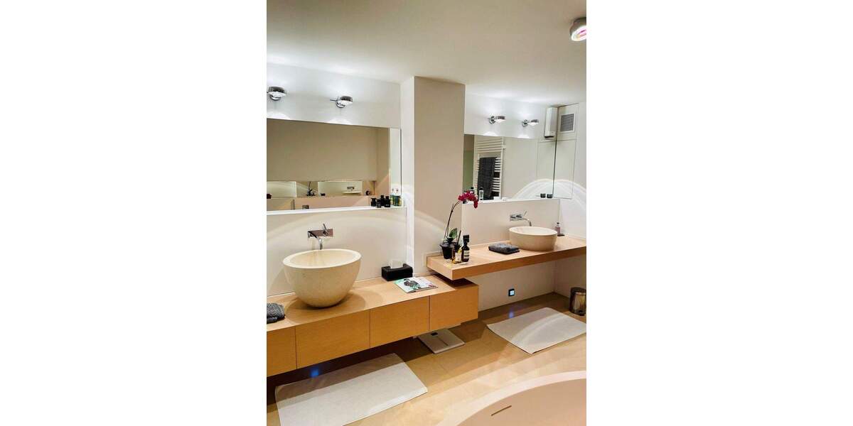 Etagenwohnung Stuttgart Mitte - 3 Zimmer, 129 m&sup2;, 2.890&euro; | Angebot:25215154