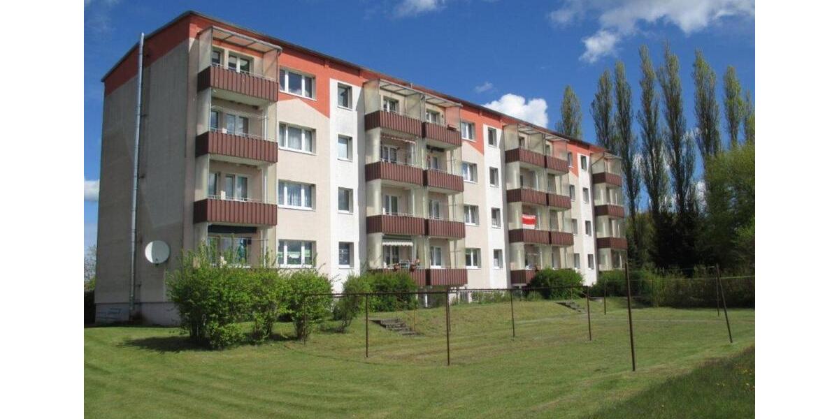 Etagenwohnung Pasewalk - 3 Zimmer, 60 m&sup2;, 390&euro; | Angebot:25892518