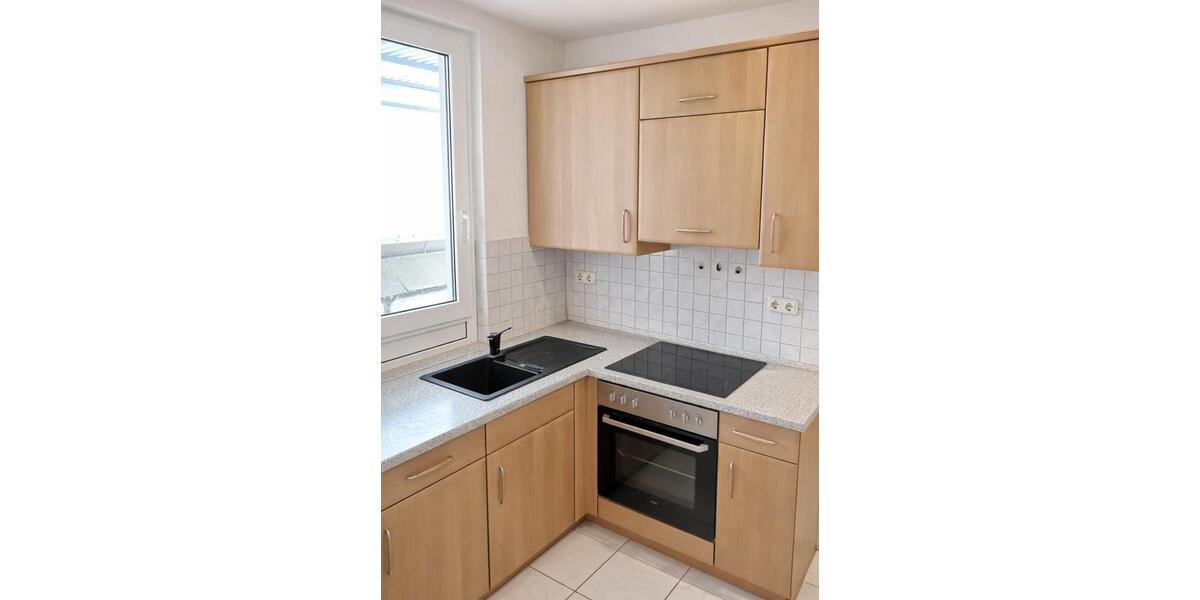 Etagenwohnung Eisenberg - 3 Zimmer, 65 m&sup2;, 490&euro; | Angebot:25633292