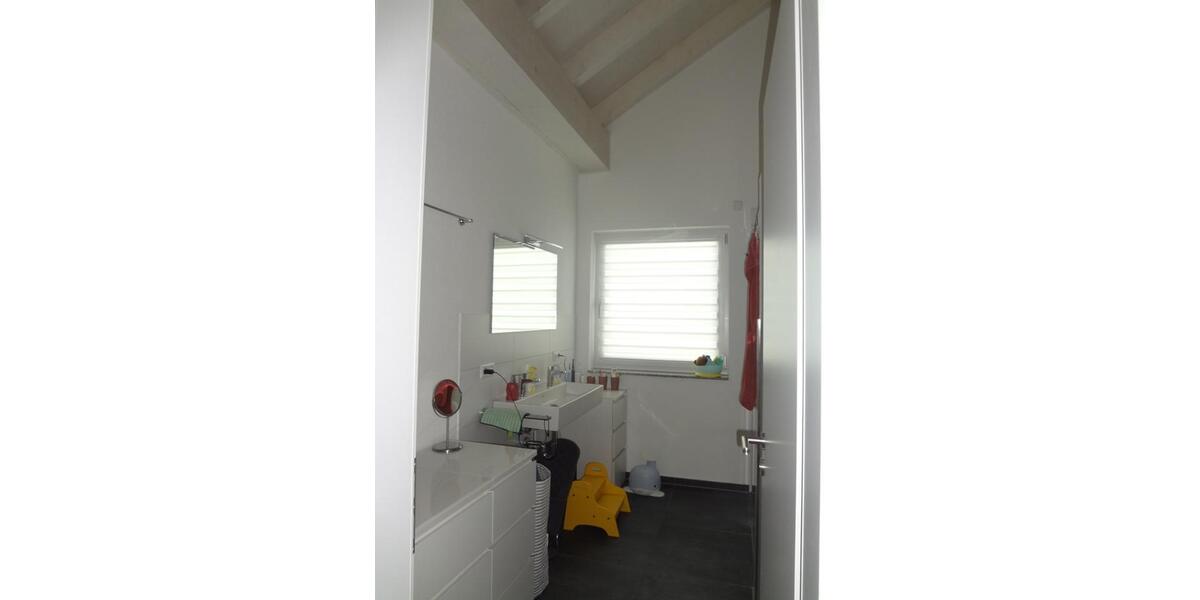 Dachgeschoßwohnung Mittelbiberach - 4 Zimmer, 121 m&sup2;, 1.580&euro; | Angebot:24301514