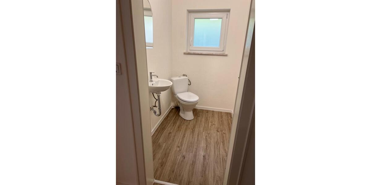 Etagenwohnung Zweibrücken - 4 Zimmer, 125 m&sup2;, 900&euro; | Angebot:25942858