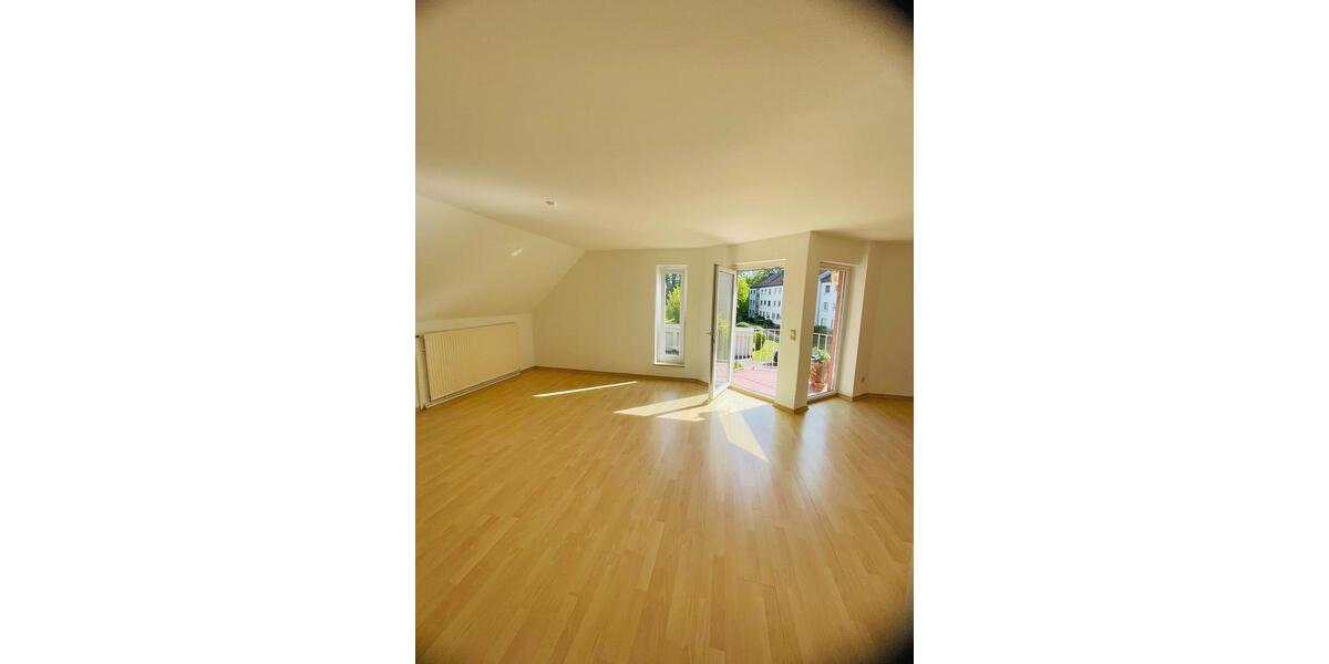 Dachgeschoßwohnung Celle Neustadt/Heese - 3 Zimmer, 77 m&sup2;, 850&euro; | Angebot:26470046