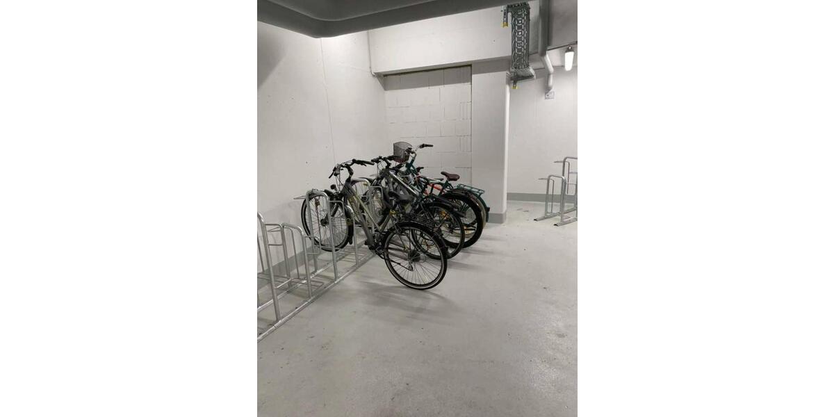 Dachgeschoßwohnung Schönefeld - 2 Zimmer, 59 m&sup2;, 1.000&euro; | Angebot:24813576