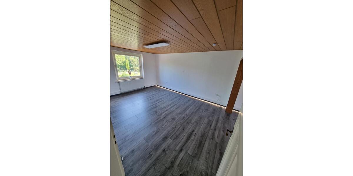 Etagenwohnung Warburg - 3 Zimmer, 80 m&sup2;, 600&euro; | Angebot:25396344