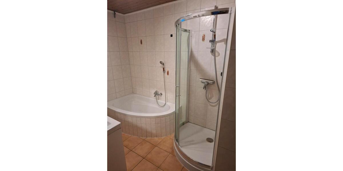 Etagenwohnung Hungen - 4 Zimmer, 100 m&sup2;, 1.050&euro; | Angebot:26234370