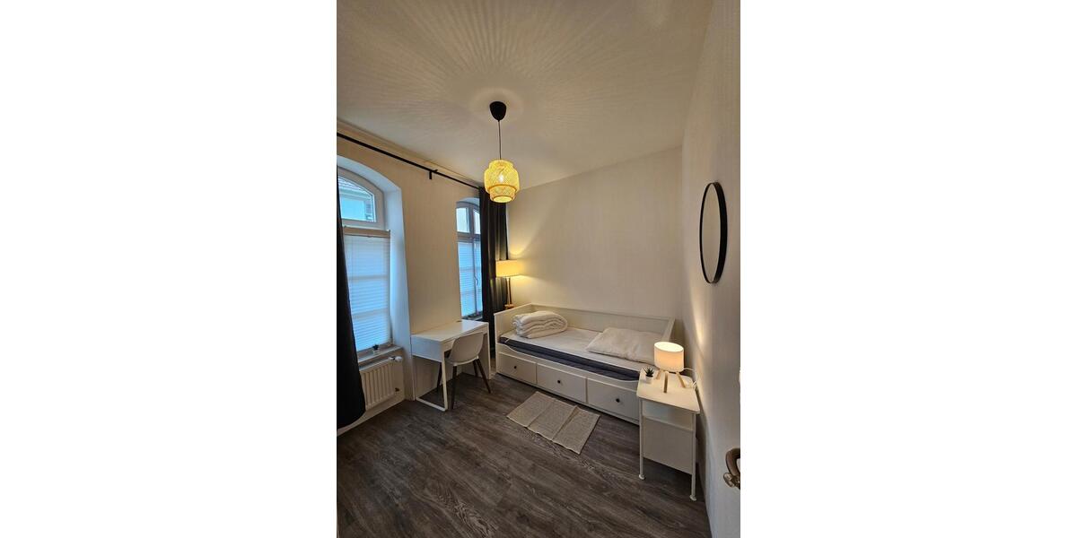 Erdgeschoßwohnung Wismar Altstadt - 2 Zimmer, 32 m&sup2;, 30&euro; | Angebot:24359718