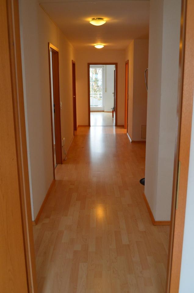 Helle großzügige Wohnung (130 m², 5 Zi) 2 Balkone, TOP Lage KE