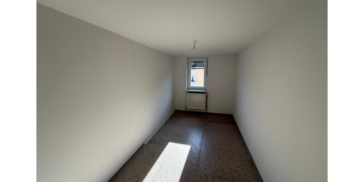 Etagenwohnung Auma-Weidatal Weidatal - 3 Zimmer, 64 m&sup2;, 335&euro; | Angebot:25138394