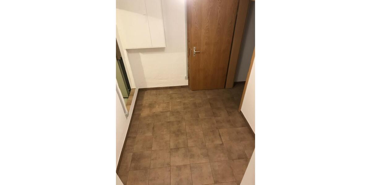 Erdgeschoßwohnung Gruibingen - 2.5 Zimmer, 87 m&sup2;, 690&euro; | Angebot:25746046