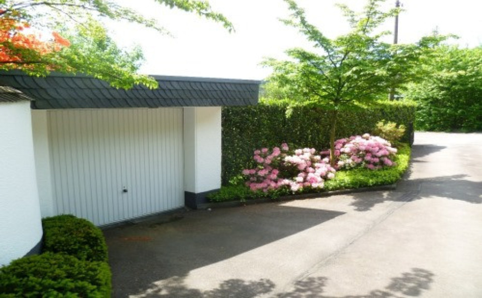 Einfamilienhaus Gummersbach - 6 Zimmer, 250 m&sup2;, 1.950&euro; | Angebot:25216498