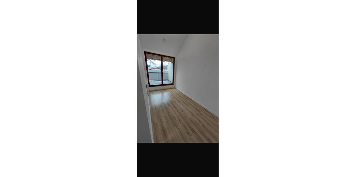 Etagenwohnung Pirna - 1 Zimmer, 87 m&sup2;, 800&euro; | Angebot:25395954