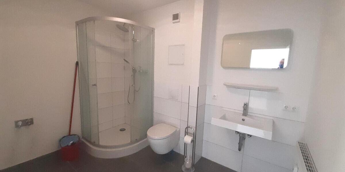 helle Zweiraumwohnung mit Balkon und Personenaufzug - Etagenwohnung Hermsdorf | Angebot:26074110