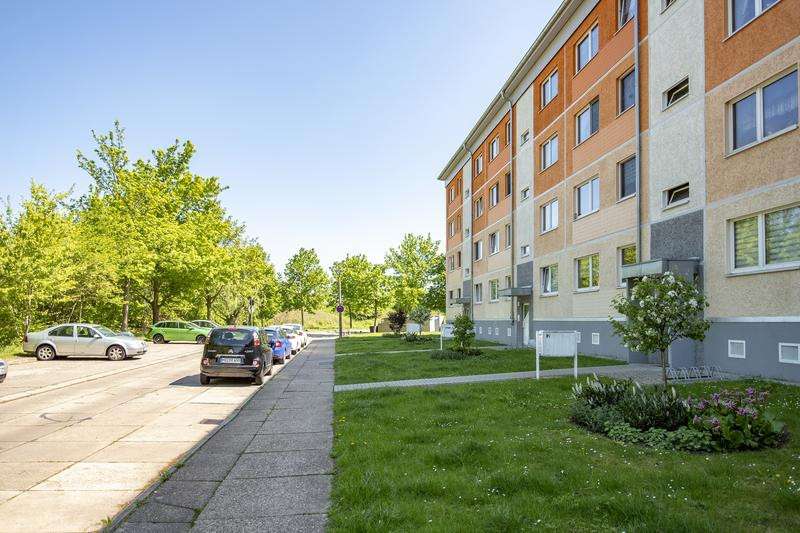 Etagenwohnung Magdeburg Neu Olvenstedt - 2 Zimmer, 58 m&sup2;, 370&euro; | Angebot:26803602