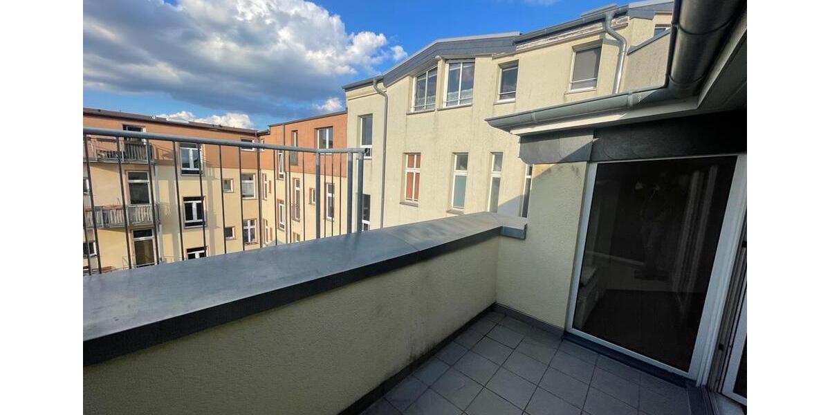 Dachgeschoßwohnung Magdeburg Alte Neustadt - 2 Zimmer, 64 m&sup2;, 670&euro; | Angebot:26194502