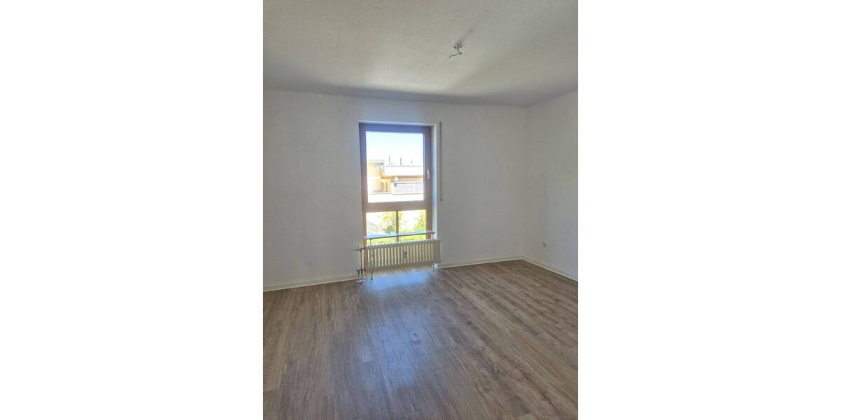 Etagenwohnung Waldheim Schönberg - 2 Zimmer, 54 m&sup2;, 325&euro; | Angebot:26825812