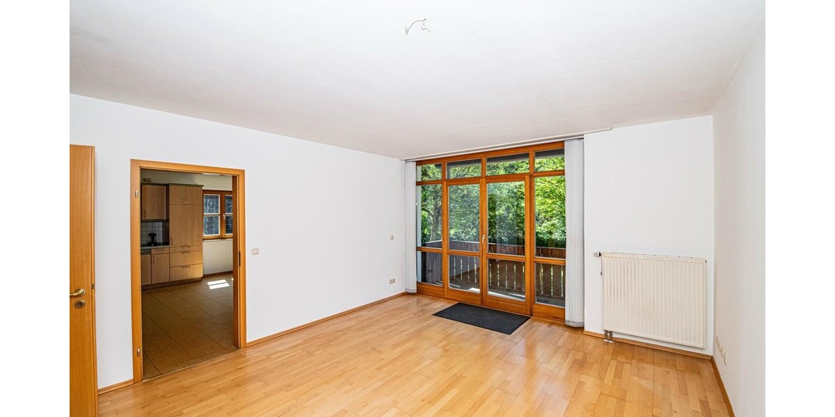 Lichtdurchflutetes Zuhause mit zwei Balkonen und viel Raumgefühl - Etagenwohnung Waldmünchen / Geigant Geigant | Angebot:26837319