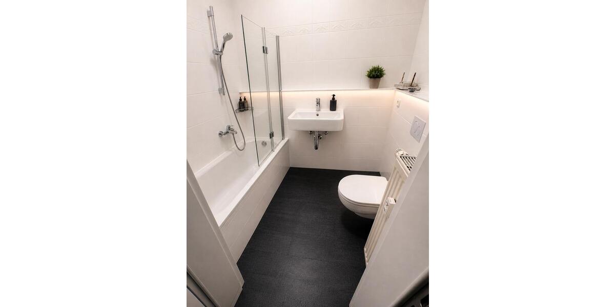 Wohnen auf Zeit Meerane - 5 Zimmer, 112 m&sup2;, 350&euro; | Angebot:26461796