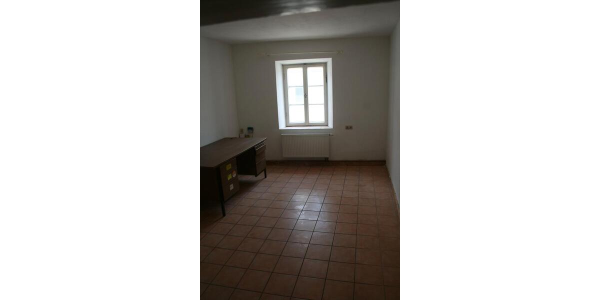 Einfamilienhaus Reisbach Englmannsberg - 8 Zimmer, 300 m&sup2;, 2.400&euro; | Angebot:26383330