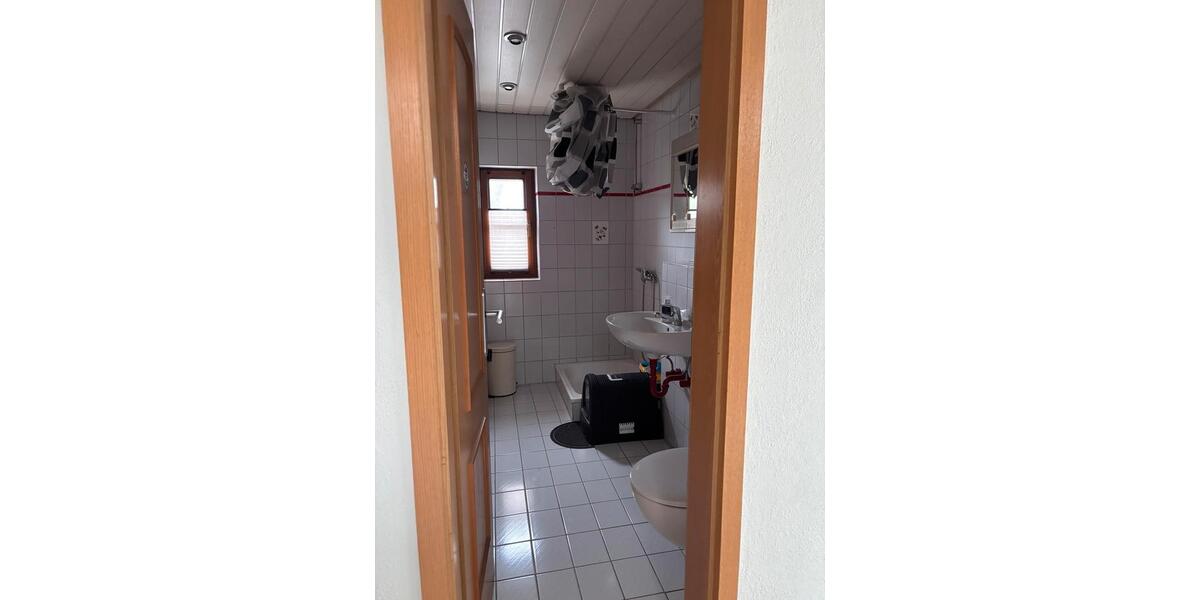 Etagenwohnung Schallstadt - 5 Zimmer, 185 m&sup2;, 2.450&euro; | Angebot:26615326