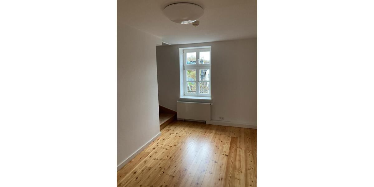 Dachgeschoßwohnung Warstein - 5 Zimmer, 129 m&sup2;, 900&euro; | Angebot:26612574