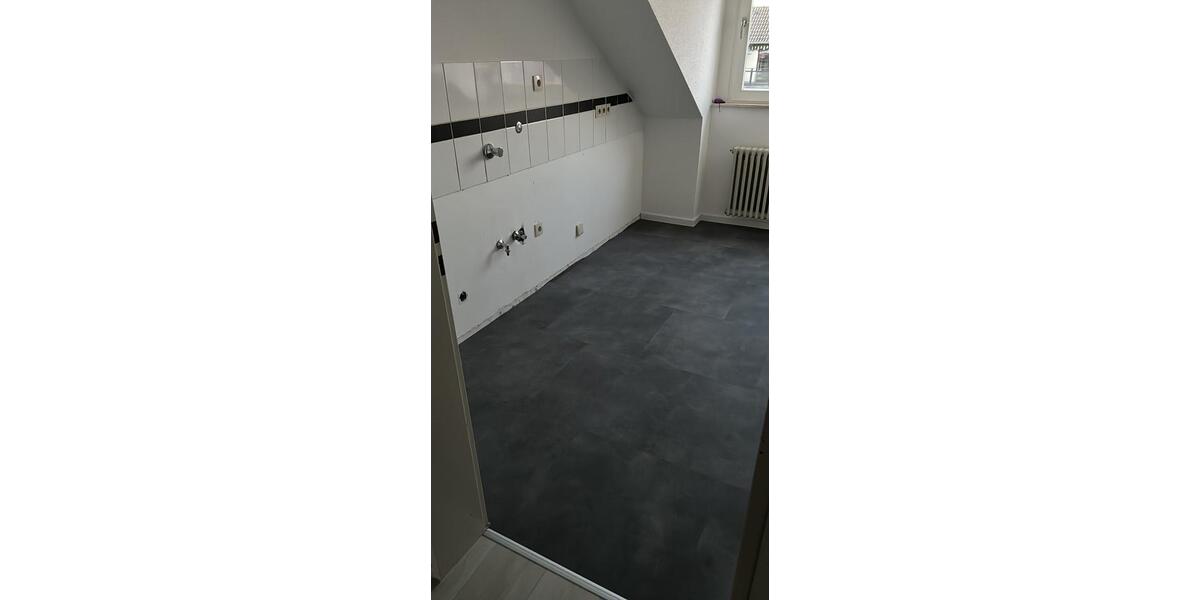 Aachen, helle, sanierte Wohnung in begehrter Wohnlage 4ZKDB 77 m² 4 zimmer