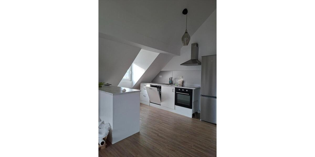 Dachgeschoßwohnung Augsburg Lechhausen - 3 Zimmer, 96 m&sup2;, 1.250&euro; | Angebot:26636175