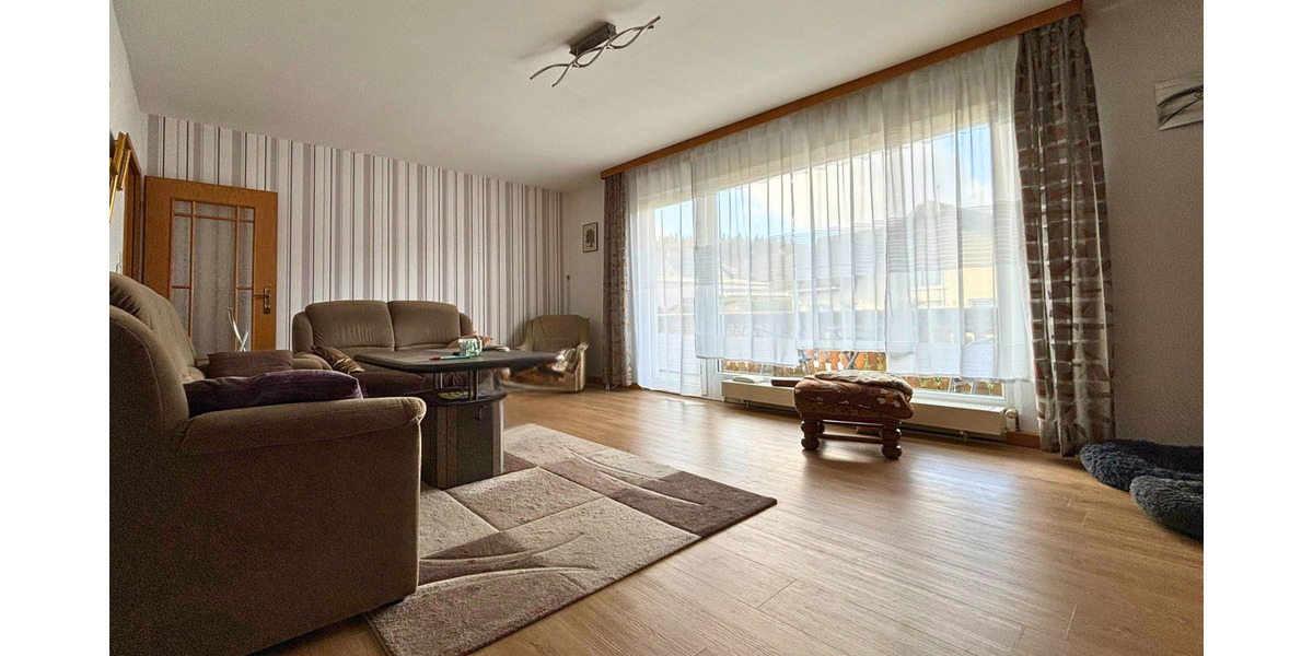 Etagenwohnung Neuenrade Küntrop - 5 Zimmer, 100 m&sup2;, 820&euro; | Angebot:26230881