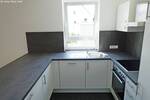Neuwertige Erdgeschoßwohnung mit großer Terrasse