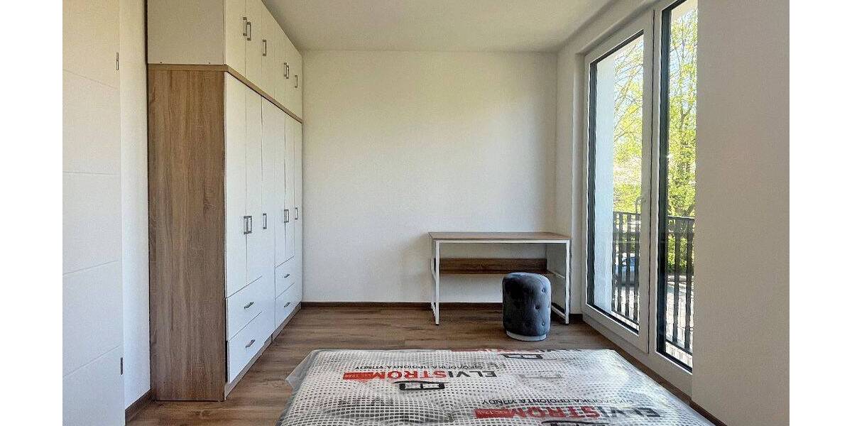 Reihenmittelhaus Hamburg Rahlstedt - 4 Zimmer, 115 m&sup2;, 2.700&euro; | Angebot:26733433