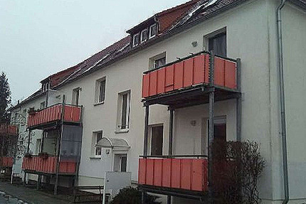 Sonnige 2-Zimmer-WE, 1. OG, EBK, renoviert, ruhige Grünlage