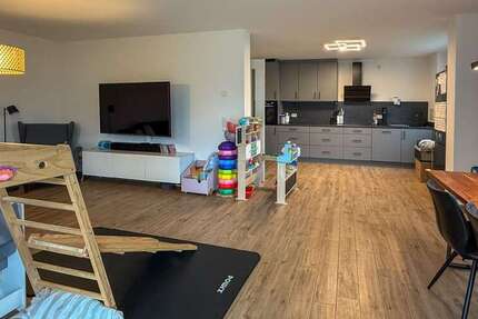 Wohnung zum Mieten in Ottenhofen 1.520 € 104 m² 3 zimmer