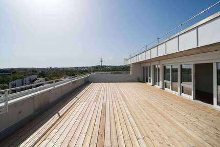 Wohnung Regensburg Dechbetten - 3 Zimmer, 120 m&sup2;, 1.900&euro; | Angebot:25903183