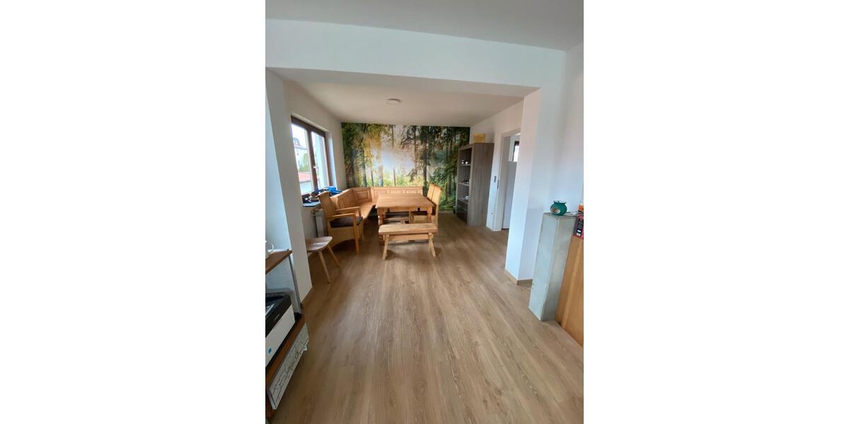 Etagenwohnung Fulda - 5 Zimmer, 115 m&sup2;, 490&euro; | Angebot:26578834