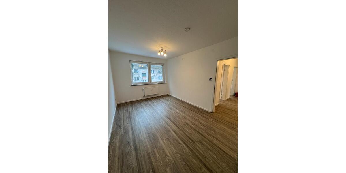 Etagenwohnung Siegen Kaan-Marienborn - 4 Zimmer, 81 m&sup2;, 1.050&euro; | Angebot:24803245