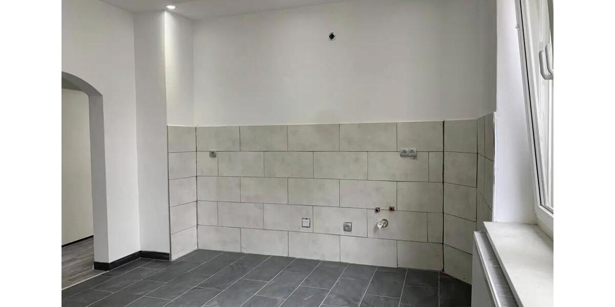 Erdgeschoßwohnung Bad Pyrmont - 4 Zimmer, 125 m&sup2;, 980&euro; | Angebot:26547810