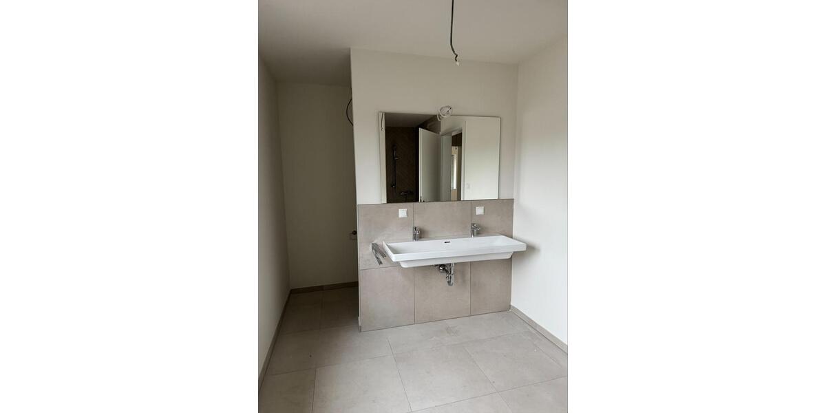 Reihenhaus Oldenburg Etzhorn - 5 Zimmer, 141 m&sup2;, 1.850&euro; | Angebot:22609583