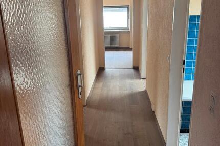 Wohnung Saarbrücken Malstatt - 3 Zimmer, 70 m&sup2;, 700&euro; | Angebot:26040579