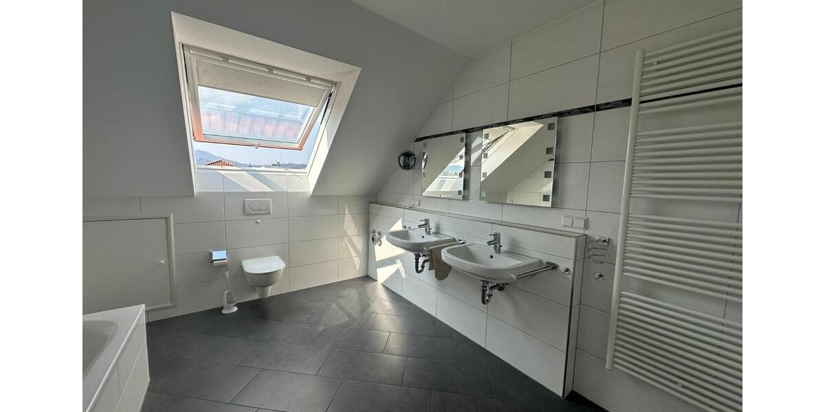 Etagenwohnung Gaggenau - 3 Zimmer, 88 m&sup2;, 1.100&euro; | Angebot:25867050