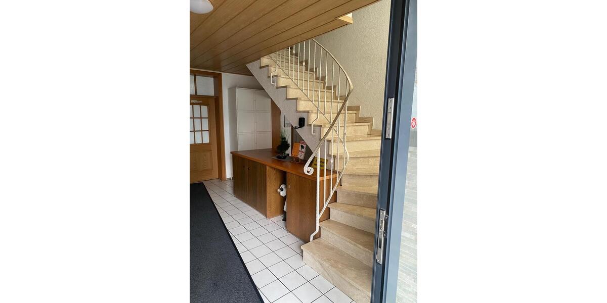 Wohnen auf Zeit Albertshofen - 9 Zimmer, 15 m&sup2;, 18&euro; | Angebot:24505272