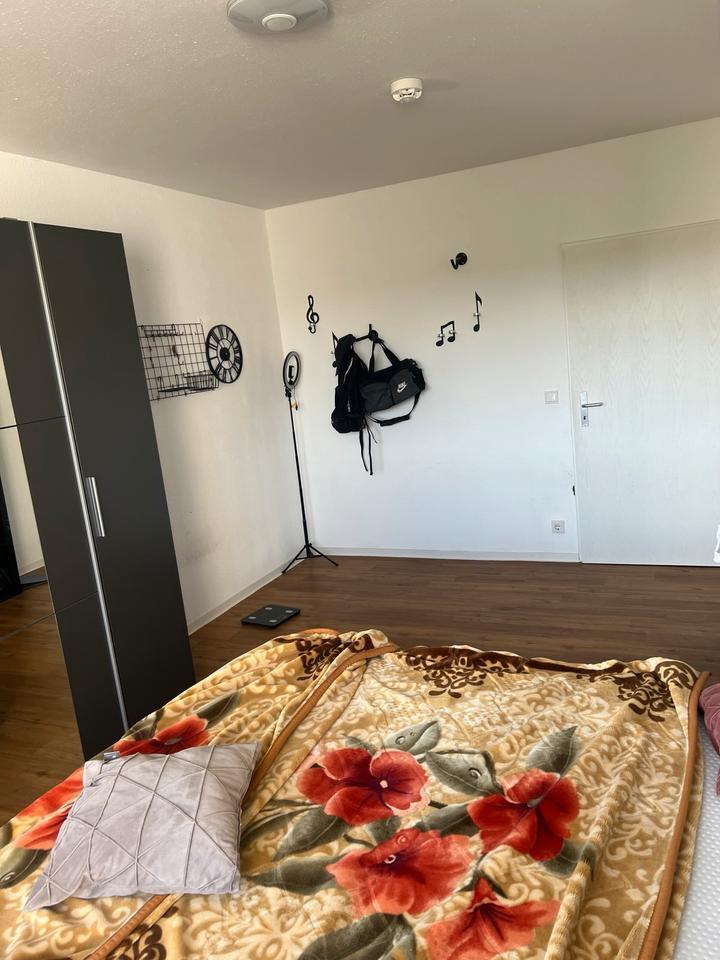 Wohnung| absofort | möbliert | bis 31.06.2026 | 2-Zimmere