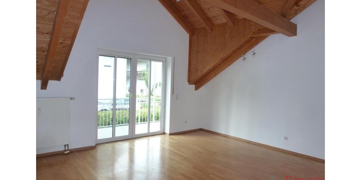 Dachgeschoßwohnung Viechtach - 3 Zimmer, 73 m&sup2;, 550&euro; | Angebot:26456279